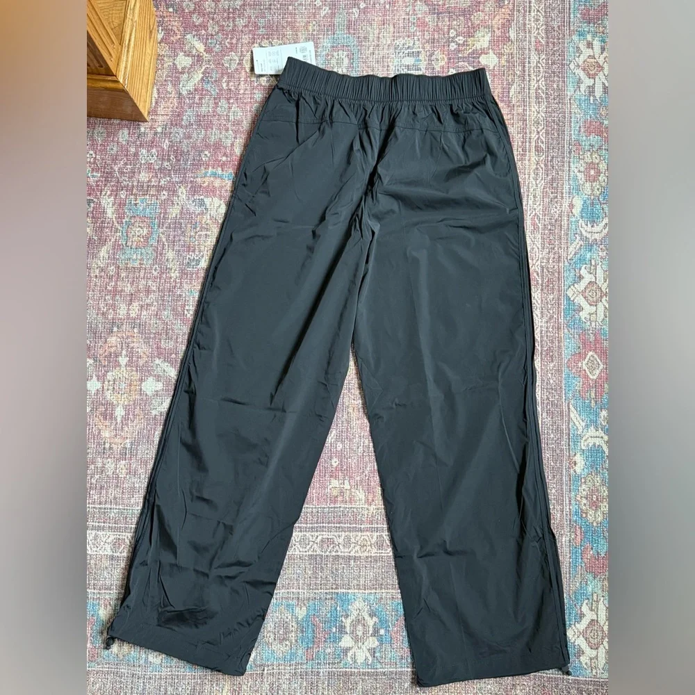 Athleta Women’s Medium Rise Black Pants Track Pants Cinch Ankle NWT - Picture 10 of 10